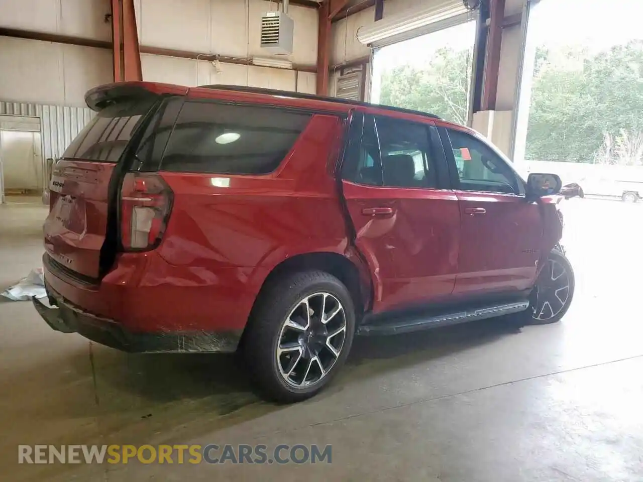 3 Photograph of a damaged car 1GNSCRKD3MR263502 CHEVROLET TAHOE 2021