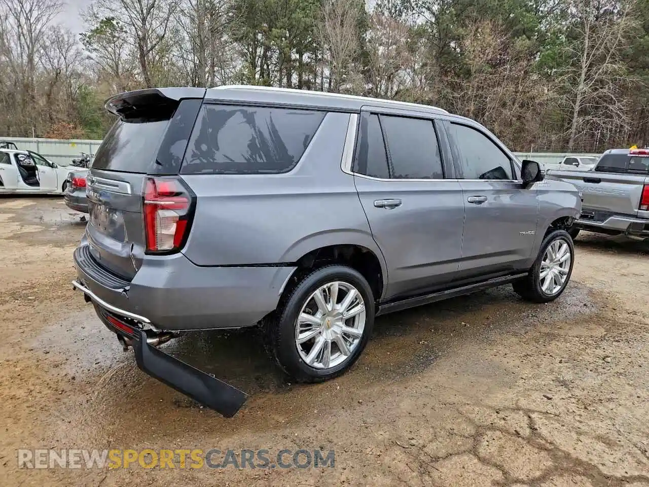 3 Photograph of a damaged car 1GNSCTKLXMR190892 CHEVROLET TAHOE 2021