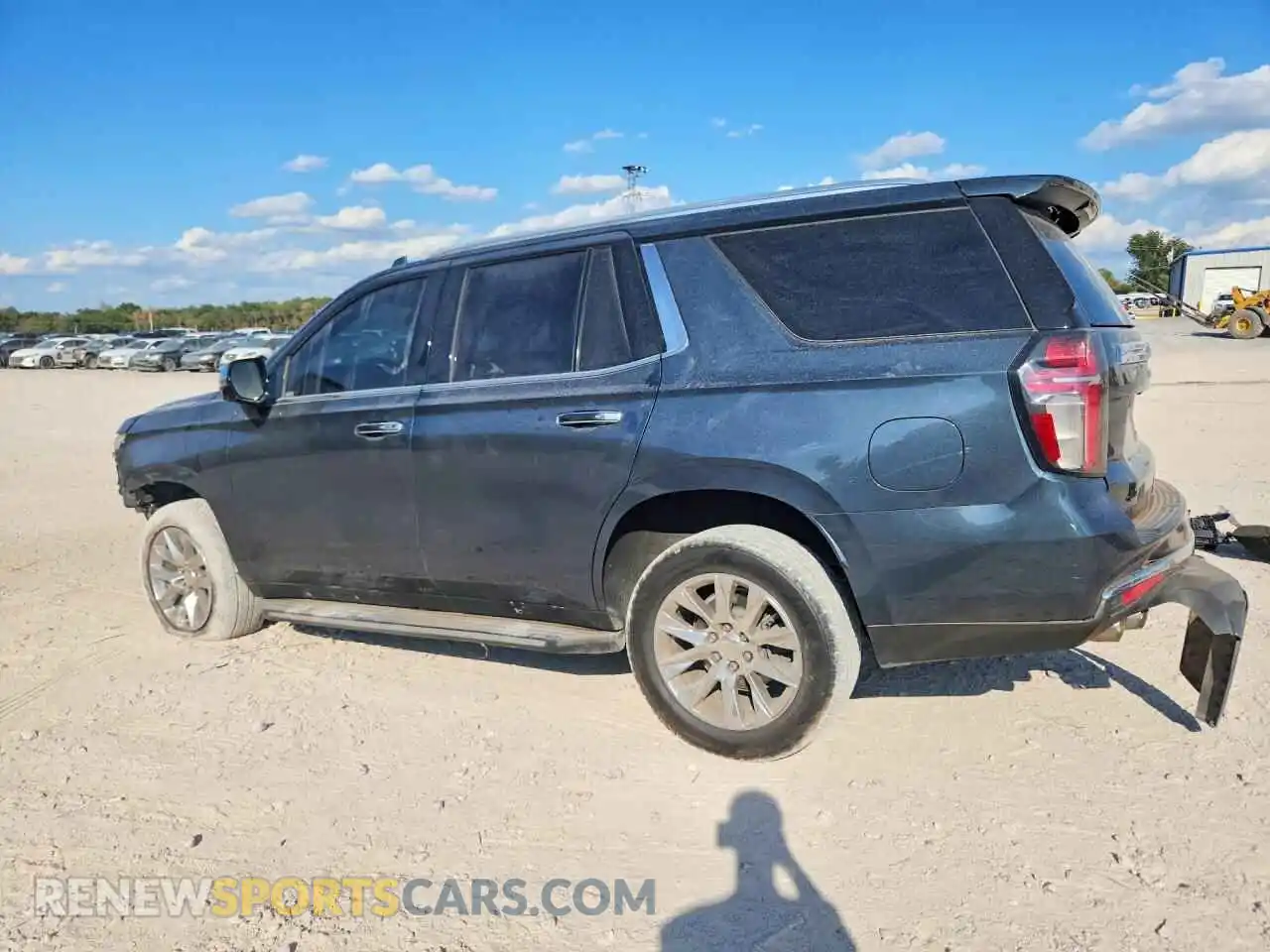 2 fotografías del automóvil dañado 1GNSKSKD9MR125456 CHEVROLET TAHOE 2021