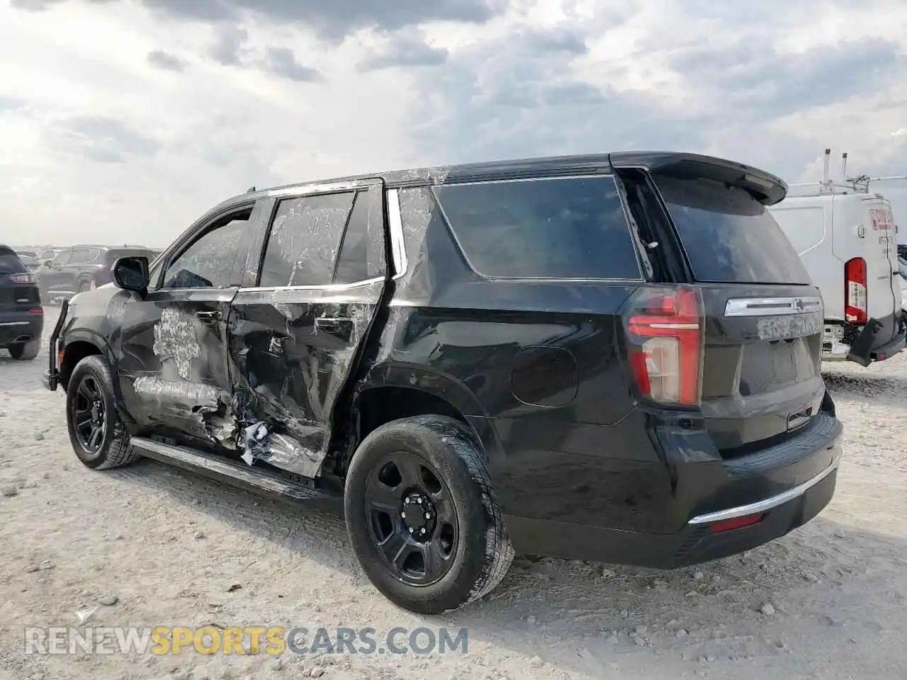 2 fotografías del automóvil dañado 1GNSCLED5NR278383 CHEVROLET TAHOE 2022
