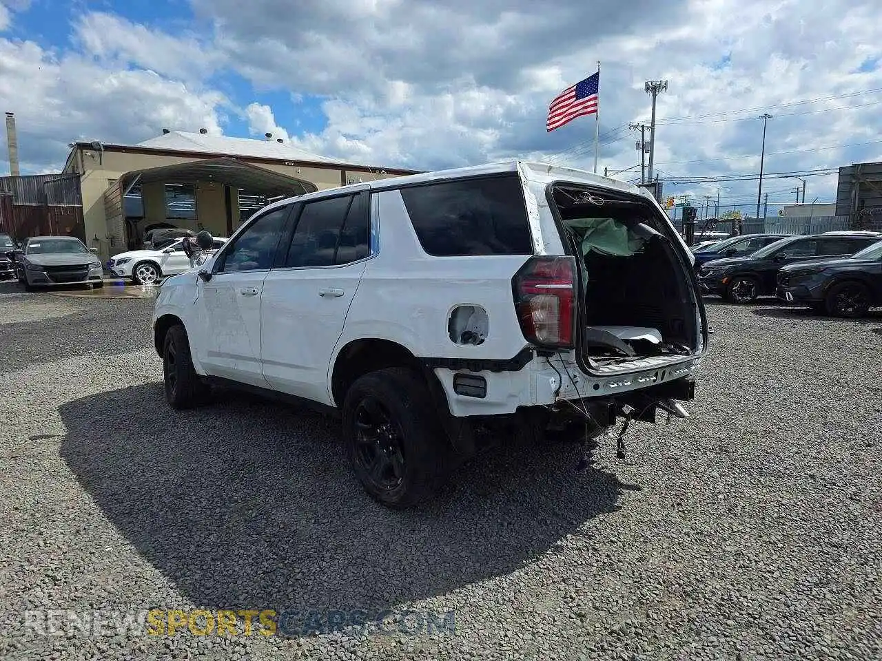 2 Photograph of a damaged car 1GNSKLED4NR306323 CHEVROLET TAHOE 2022