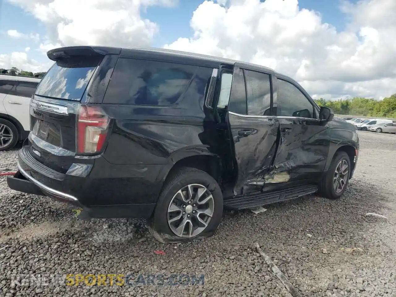 3 Photograph of a damaged car 1GNSCMKDXPR378444 CHEVROLET TAHOE 2023