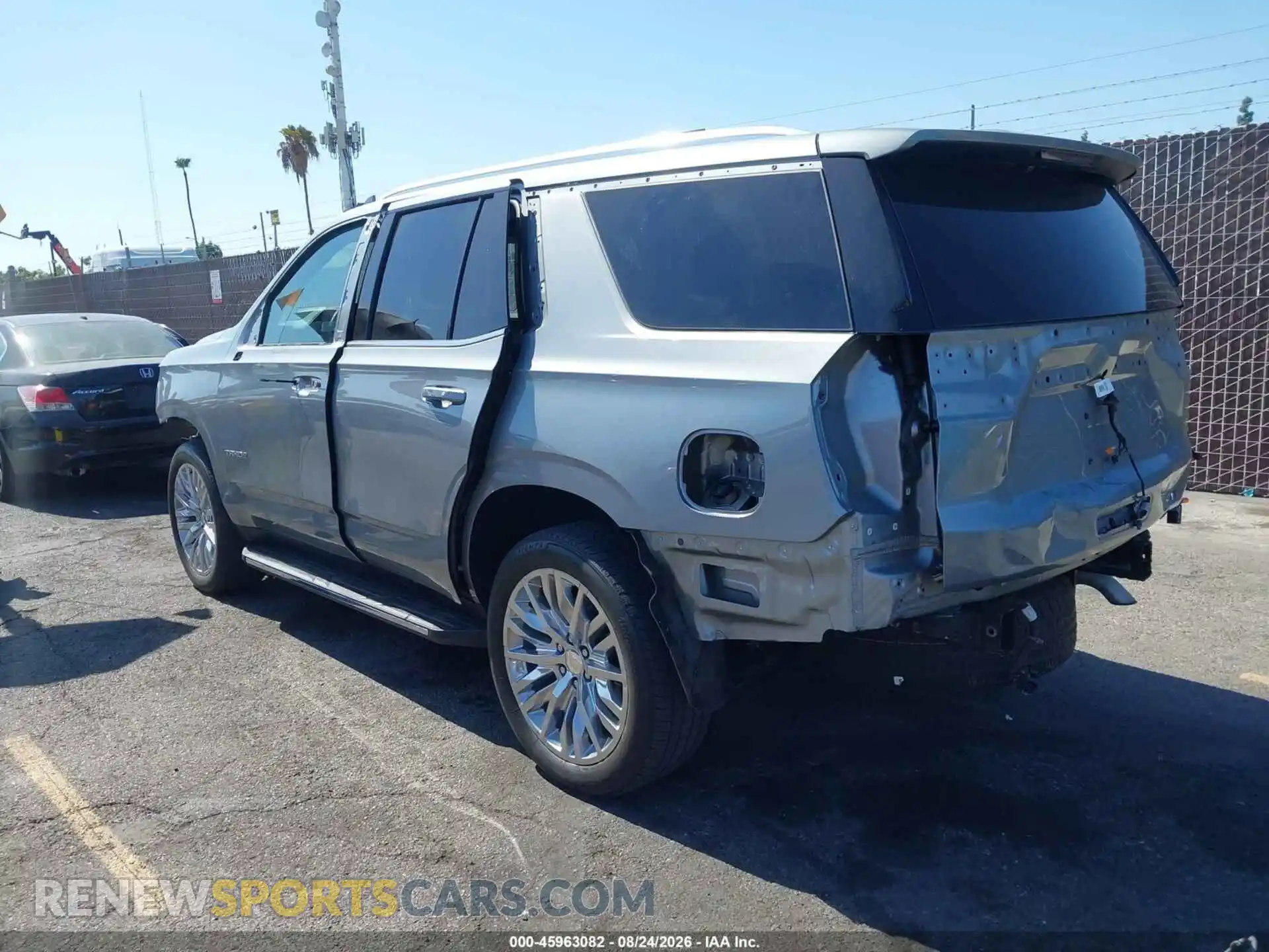 3 fotografías del automóvil dañado 1GNSCNKD3PR189687 CHEVROLET TAHOE 2023