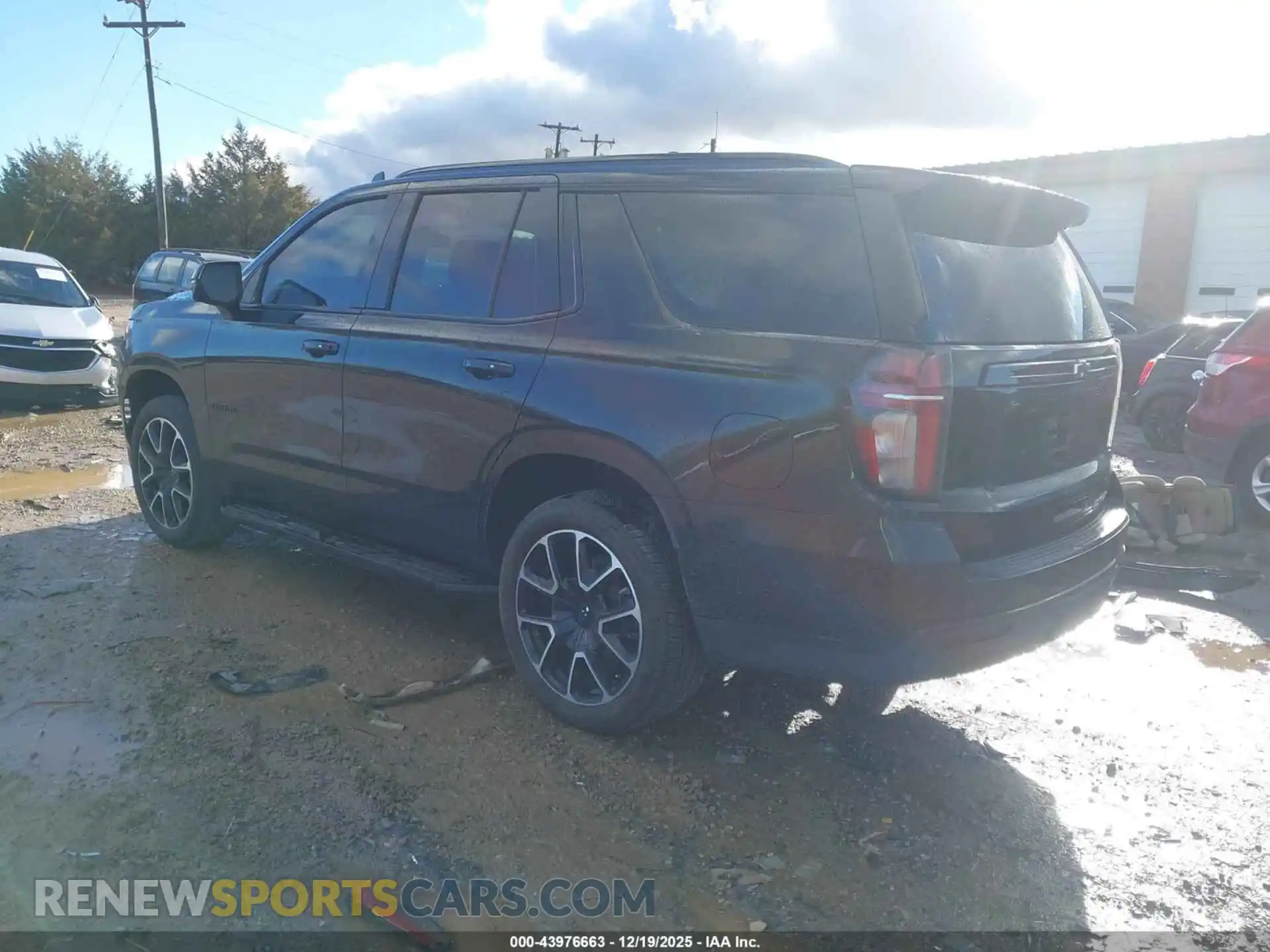 3 Photograph of a damaged car 1GNSCRKDXPR560366 CHEVROLET TAHOE 2023