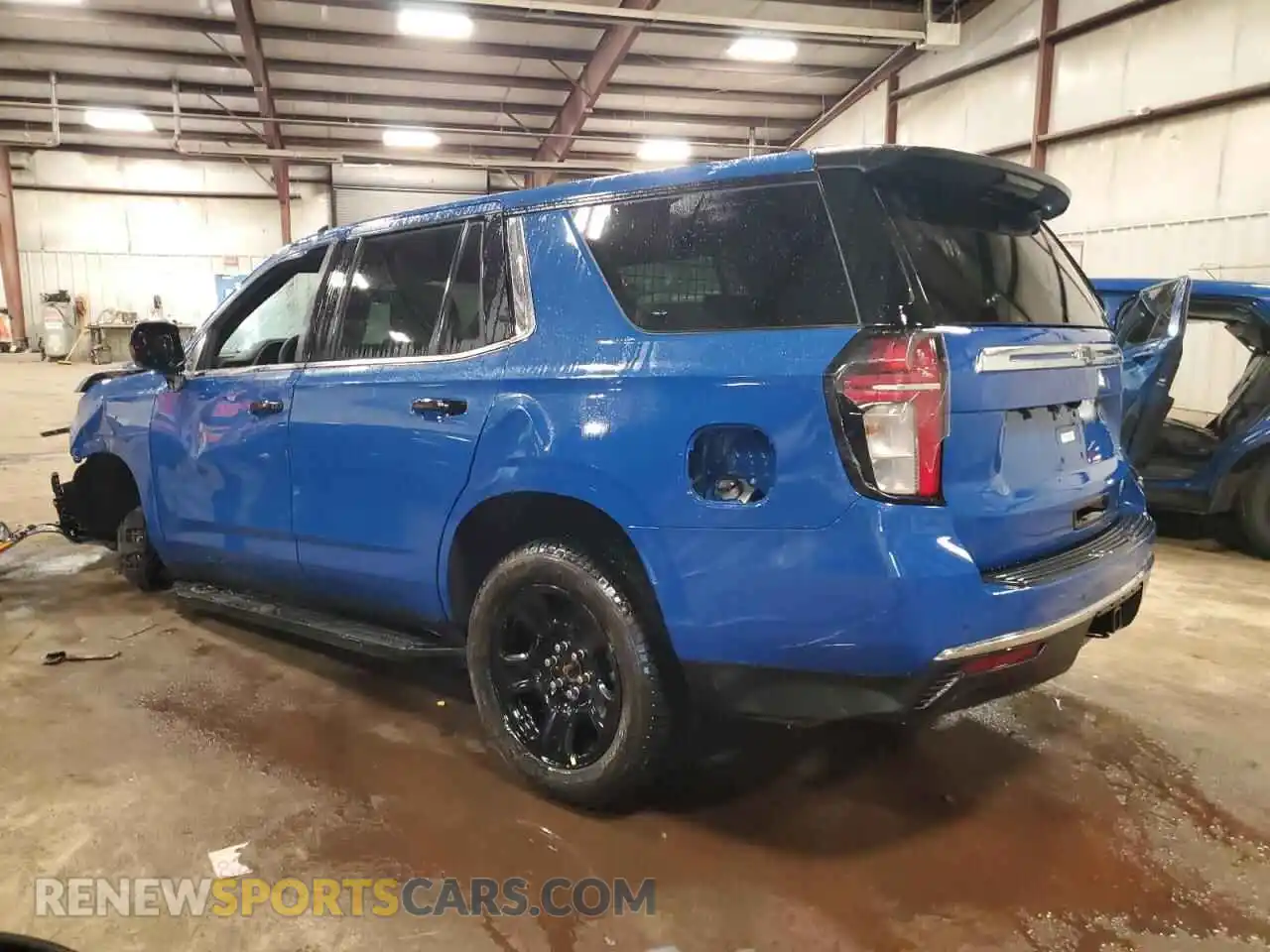 2 fotografías del automóvil dañado 1GNSKLED1PR360147 CHEVROLET TAHOE 2023