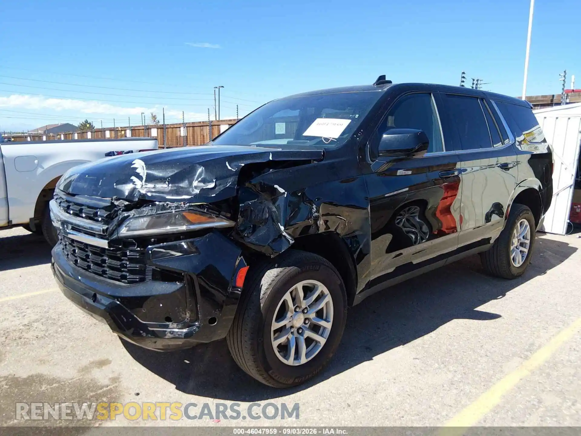 2 fotografías del automóvil dañado 1GNSKLED8PR316405 CHEVROLET TAHOE 2023