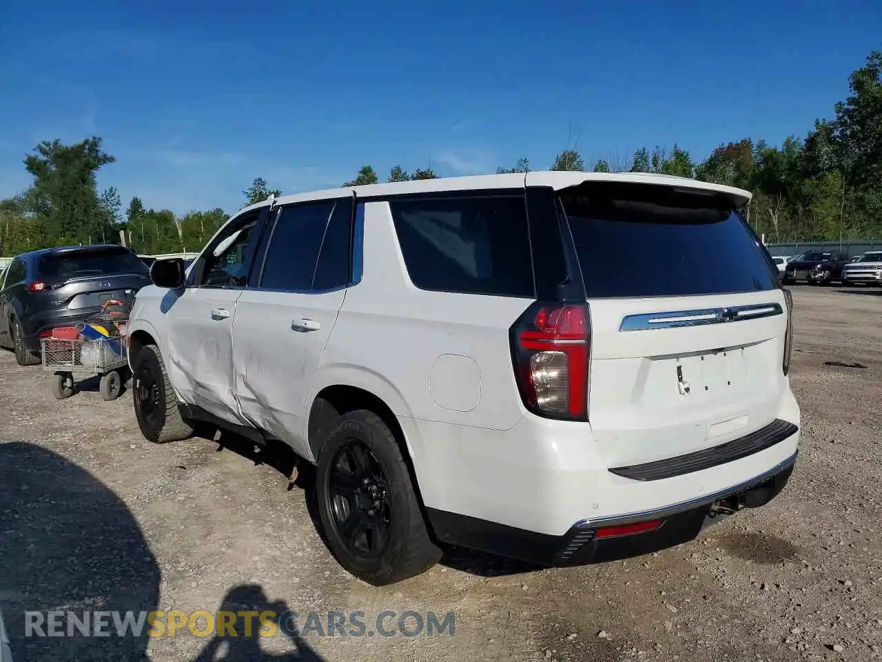 2 fotografías del automóvil dañado 1GNSKLED8PR399737 CHEVROLET TAHOE 2023