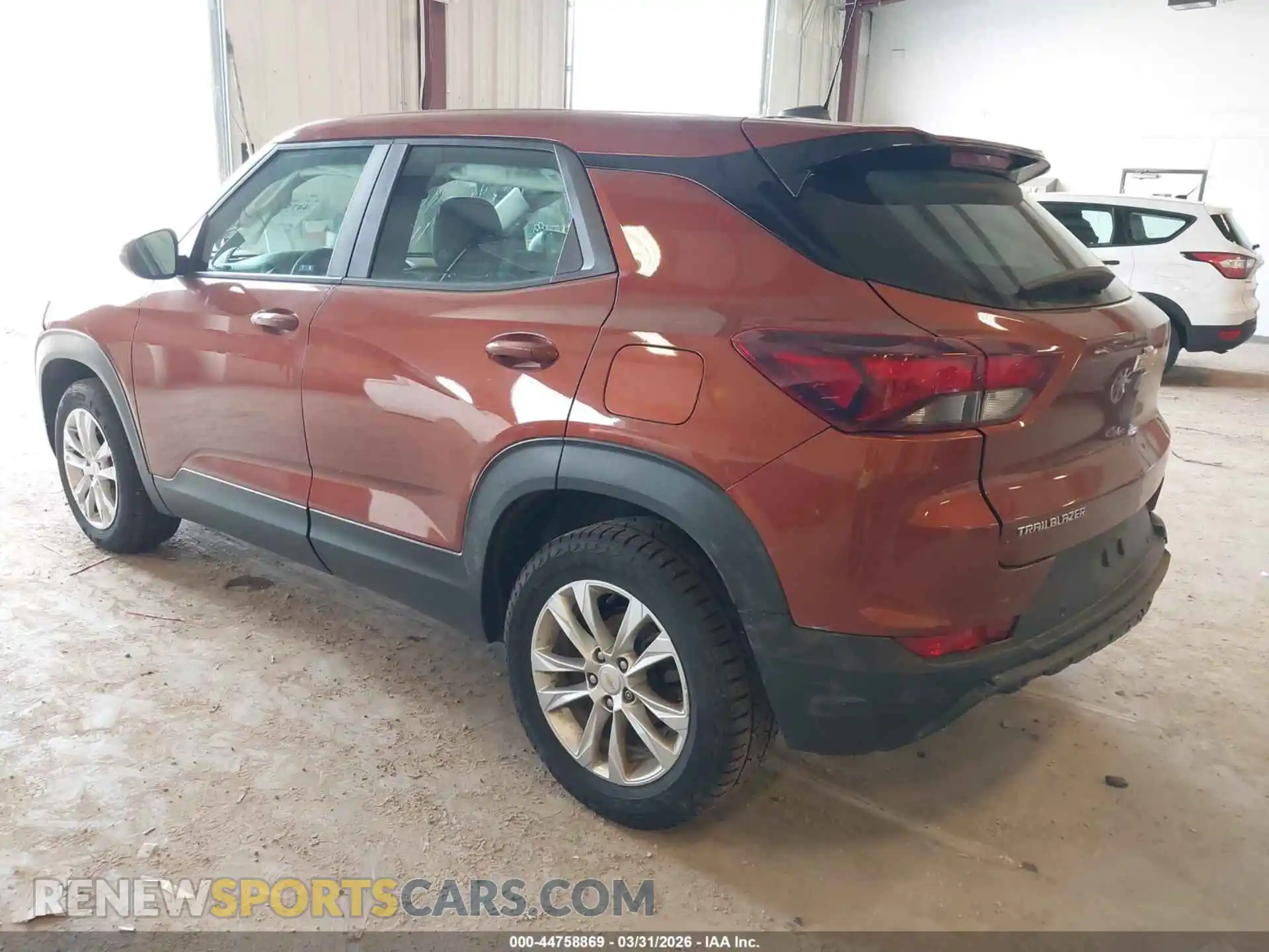 3 Фотография поврежденного автомобиля KL79MMS20MB026509 CHEVROLET TRAILBLAZER 2021