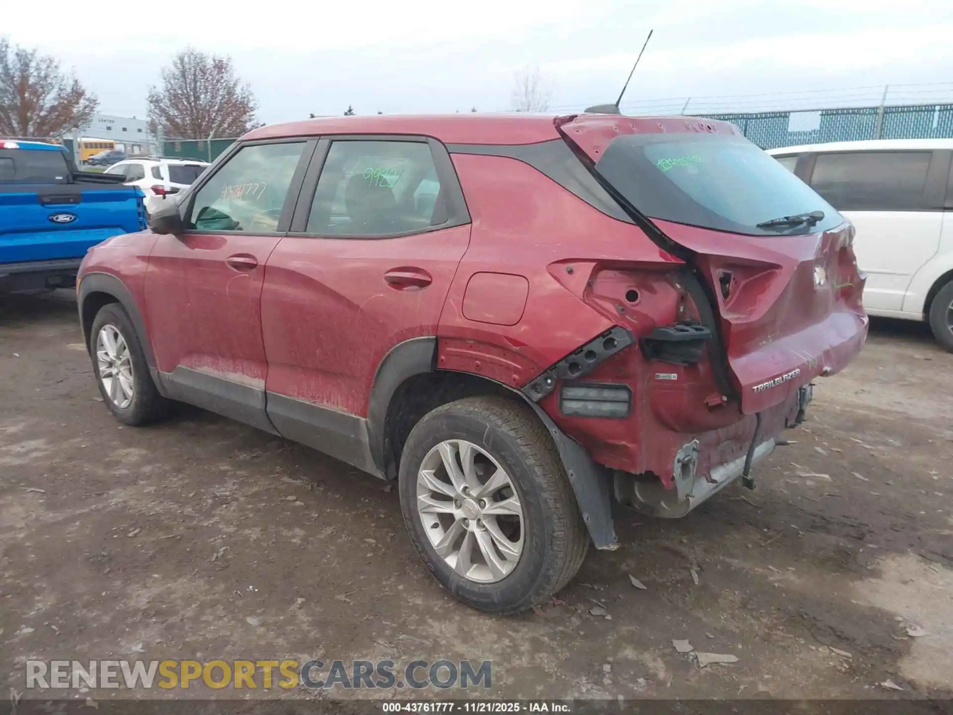 3 Photograph of a damaged car KL79MMS25MB075267 CHEVROLET TRAILBLAZER 2021
