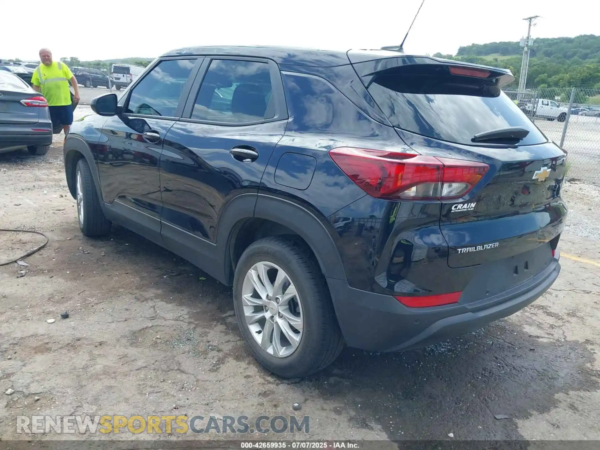 3 Photograph of a damaged car KL79MMS2XMB064328 CHEVROLET TRAILBLAZER 2021