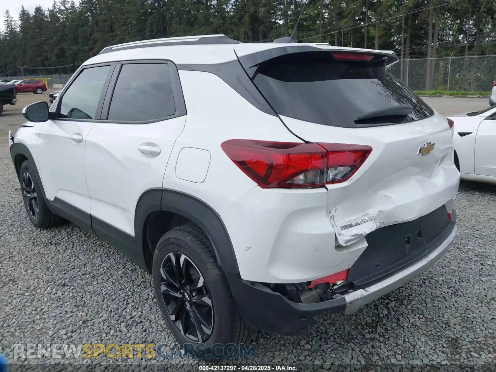 3 Photograph of a damaged car KL79MPS21MB152377 CHEVROLET TRAILBLAZER 2021