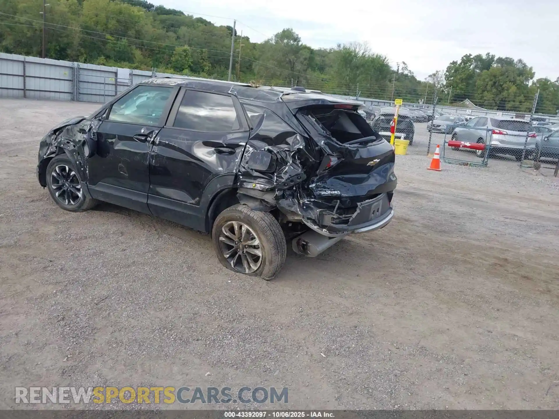 3 Photograph of a damaged car KL79MRSL8MB157046 CHEVROLET TRAILBLAZER 2021