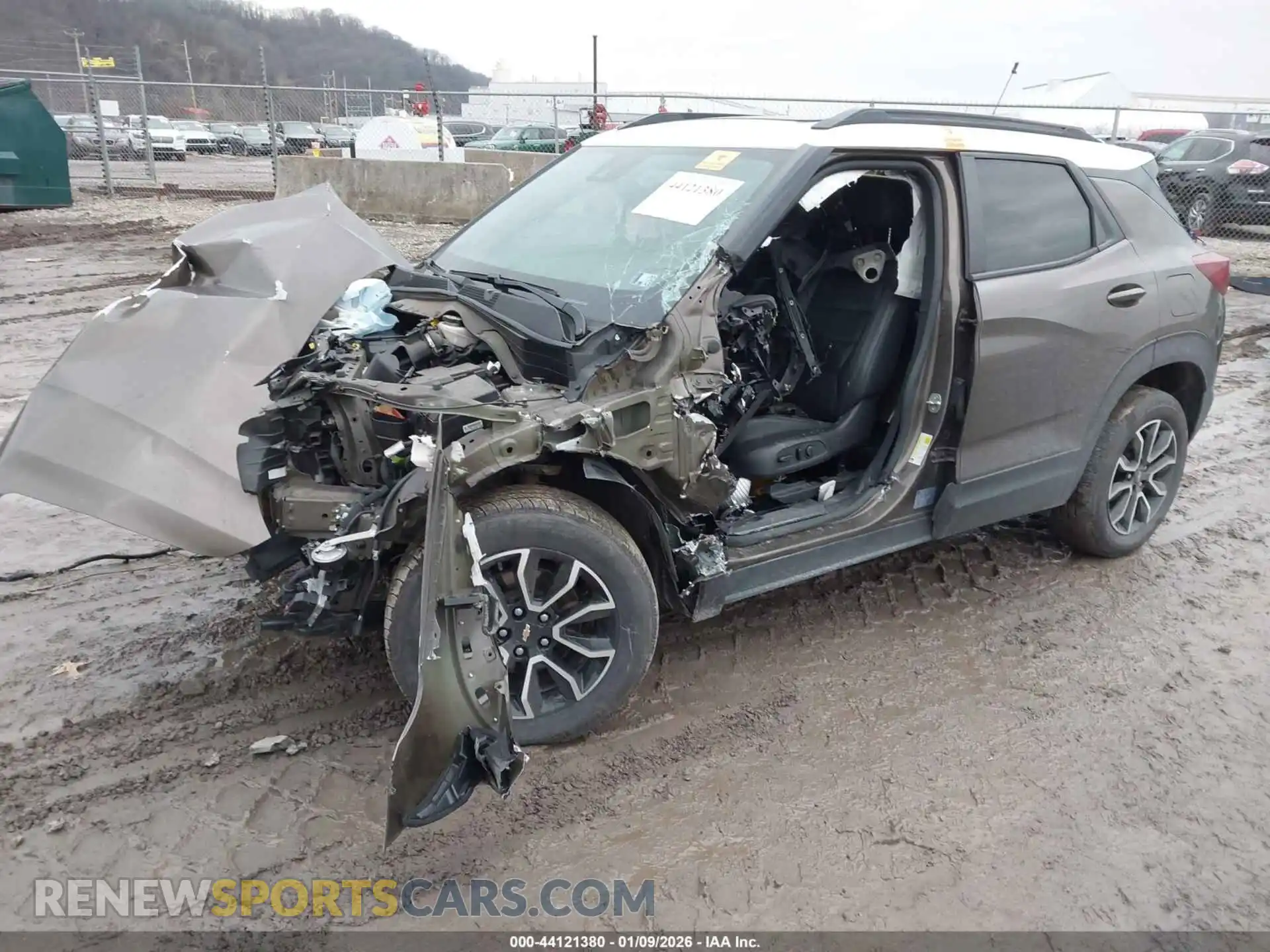 2 Photograph of a damaged car KL79MSSLXMB119003 CHEVROLET TRAILBLAZER 2021