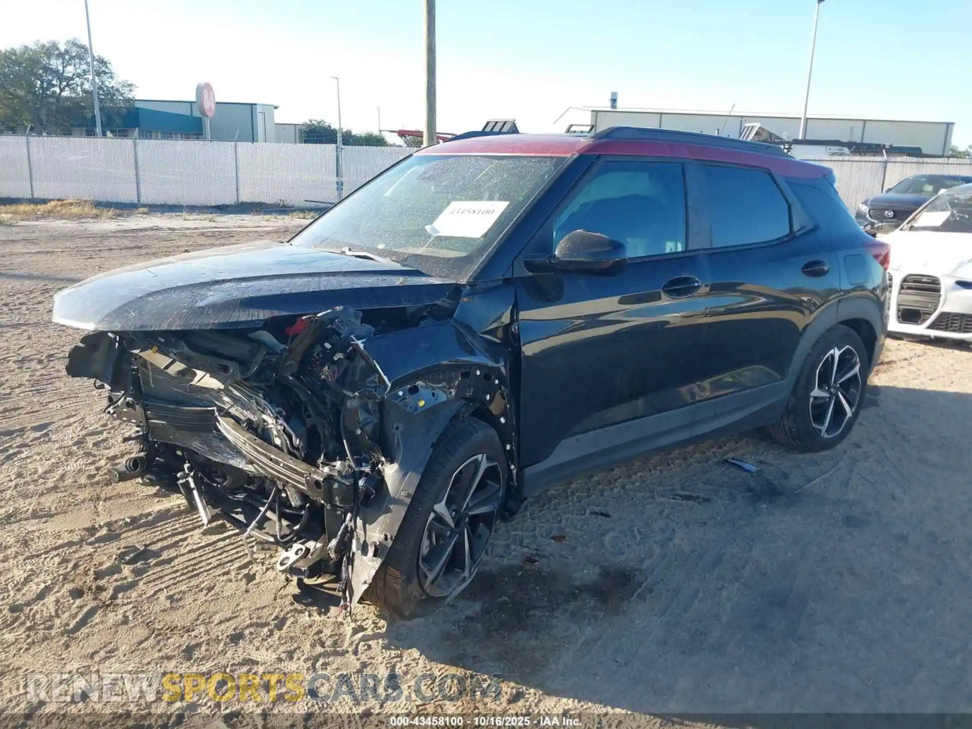 2 Photograph of a damaged car KL79MTSL3MB019413 CHEVROLET TRAILBLAZER 2021