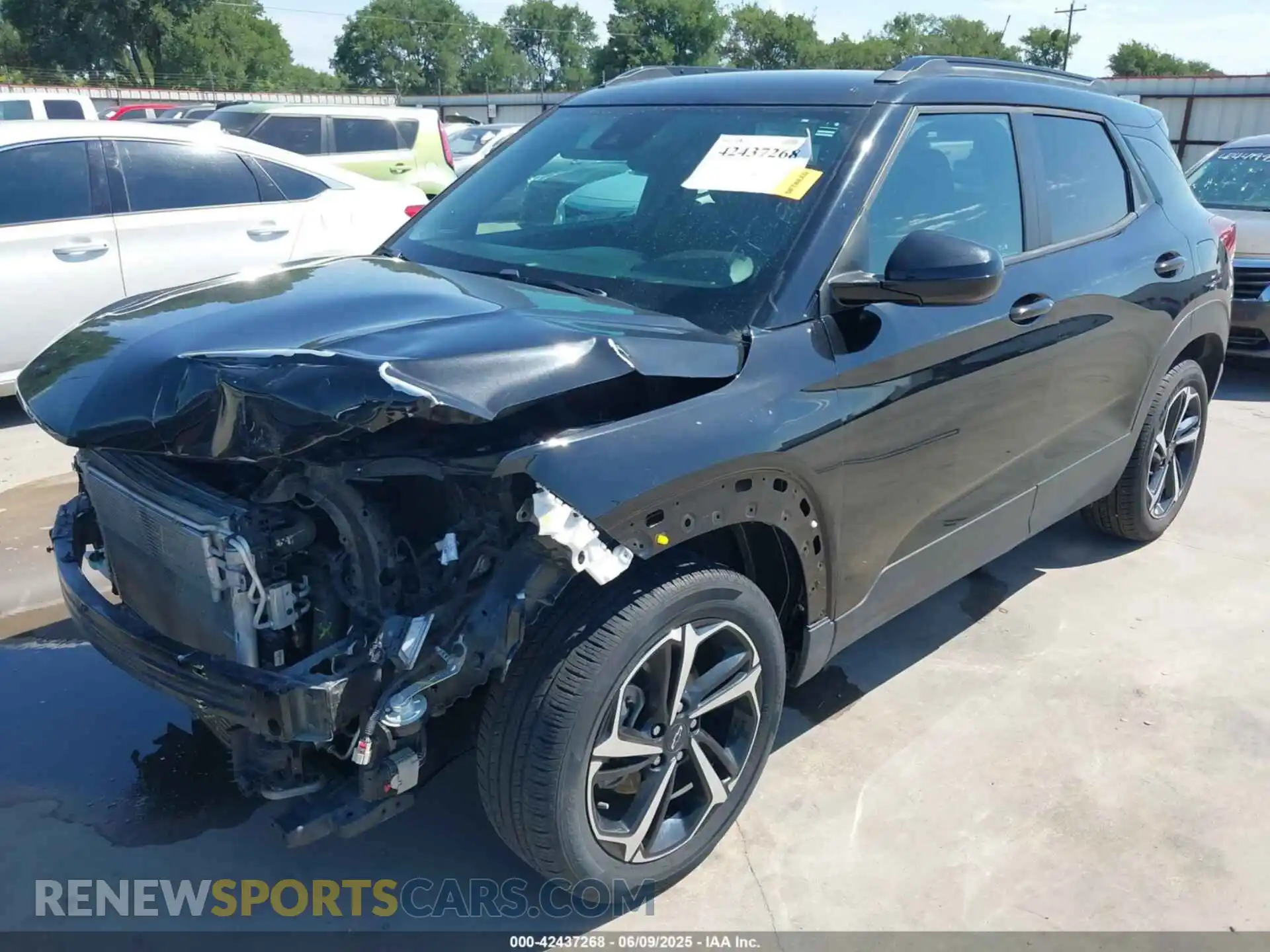 2 fotografías del automóvil dañado KL79MTSL6MB025593 CHEVROLET TRAILBLAZER 2021