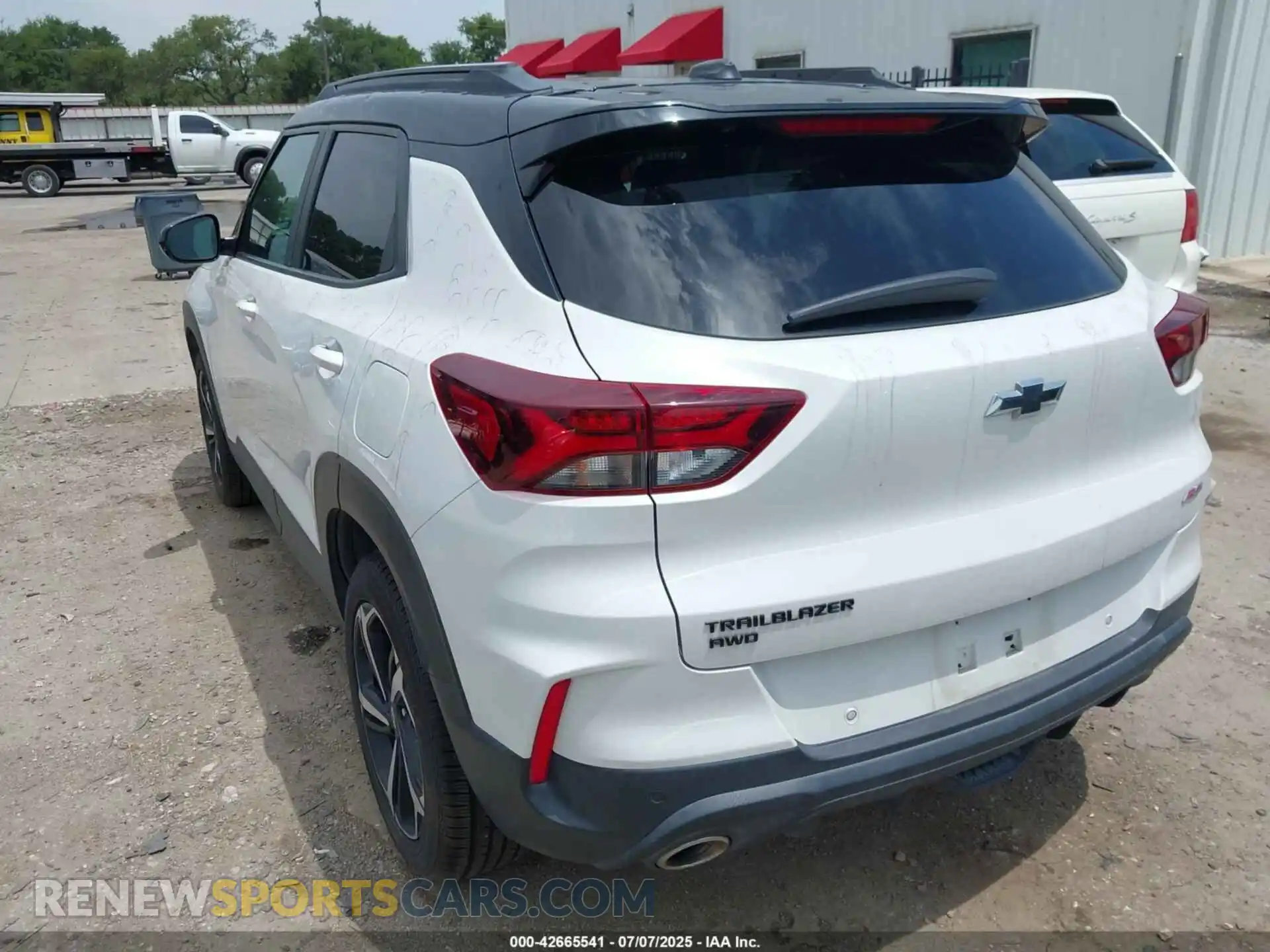 3 Photograph of a damaged car KL79MUSL4MB147603 CHEVROLET TRAILBLAZER 2021