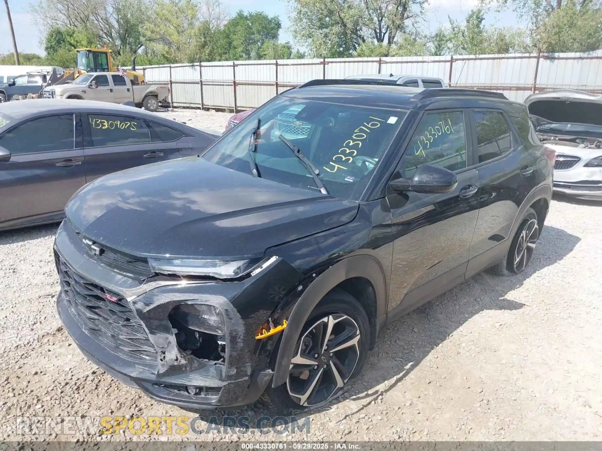 2 Photograph of a damaged car KL79MUSL2NB018101 CHEVROLET TRAILBLAZER 2022