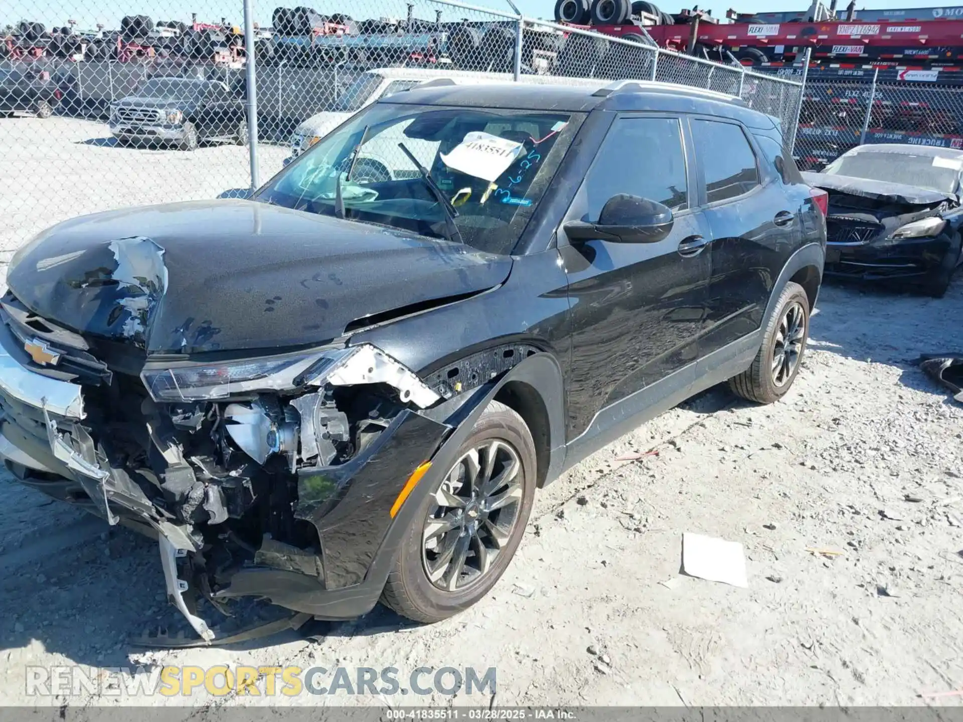 2 Photograph of a damaged car KL79MPS23PB201700 CHEVROLET TRAILBLAZER 2023