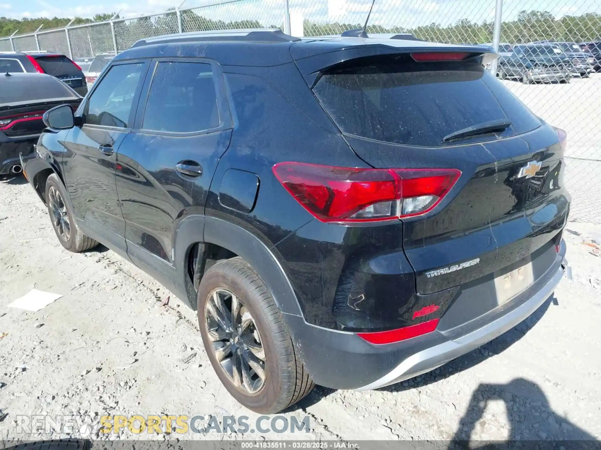 3 Photograph of a damaged car KL79MPS23PB201700 CHEVROLET TRAILBLAZER 2023