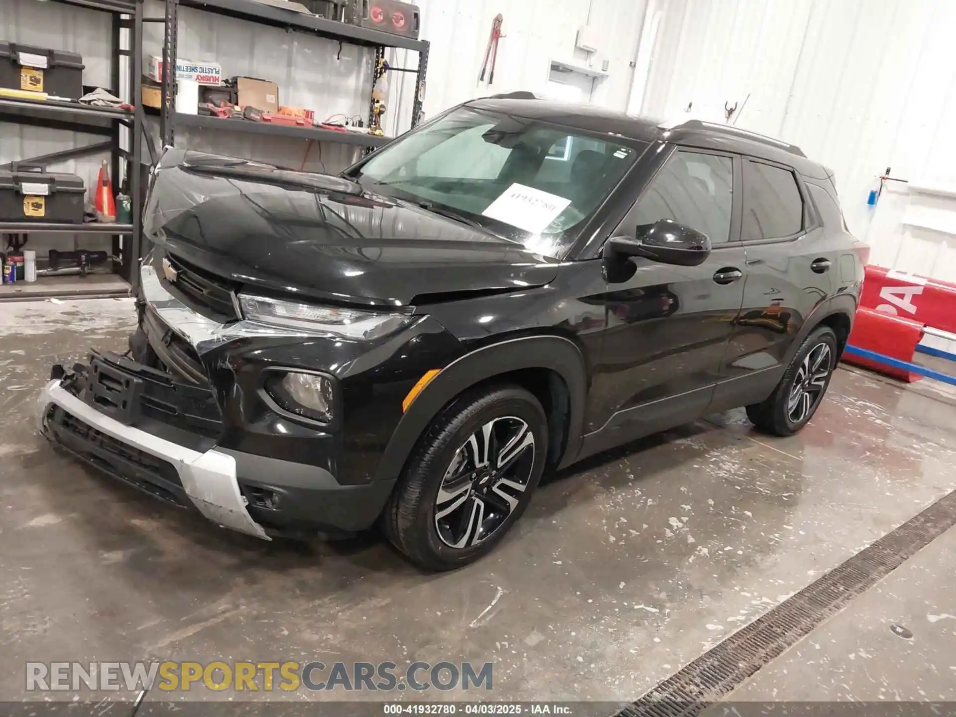 2 Photograph of a damaged car KL79MPS2XPB215450 CHEVROLET TRAILBLAZER 2023