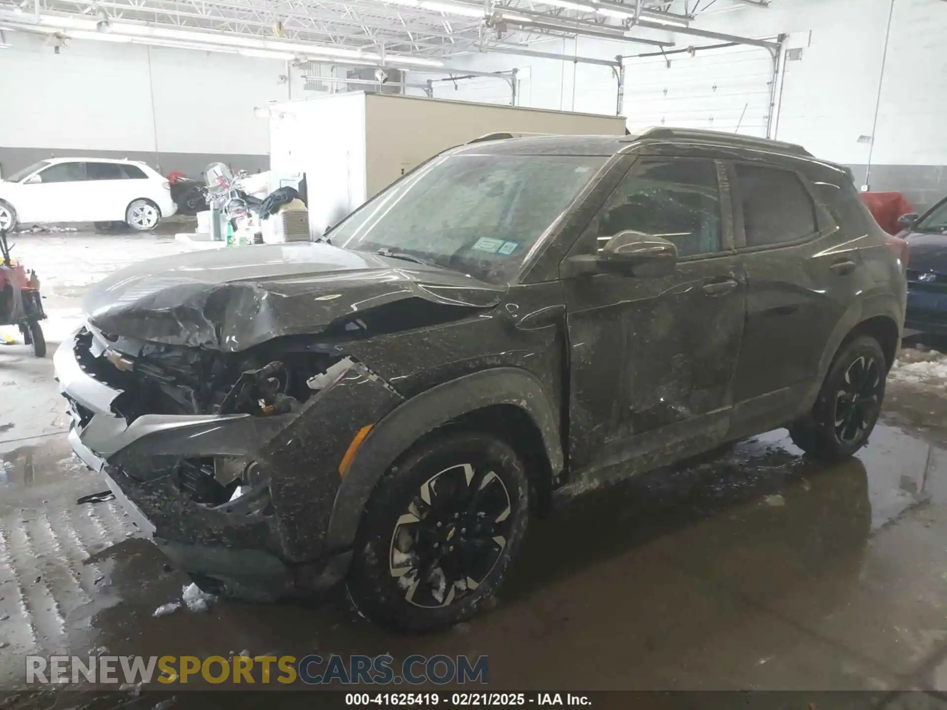 2 Photograph of a damaged car KL79MPSL4PB145050 CHEVROLET TRAILBLAZER 2023