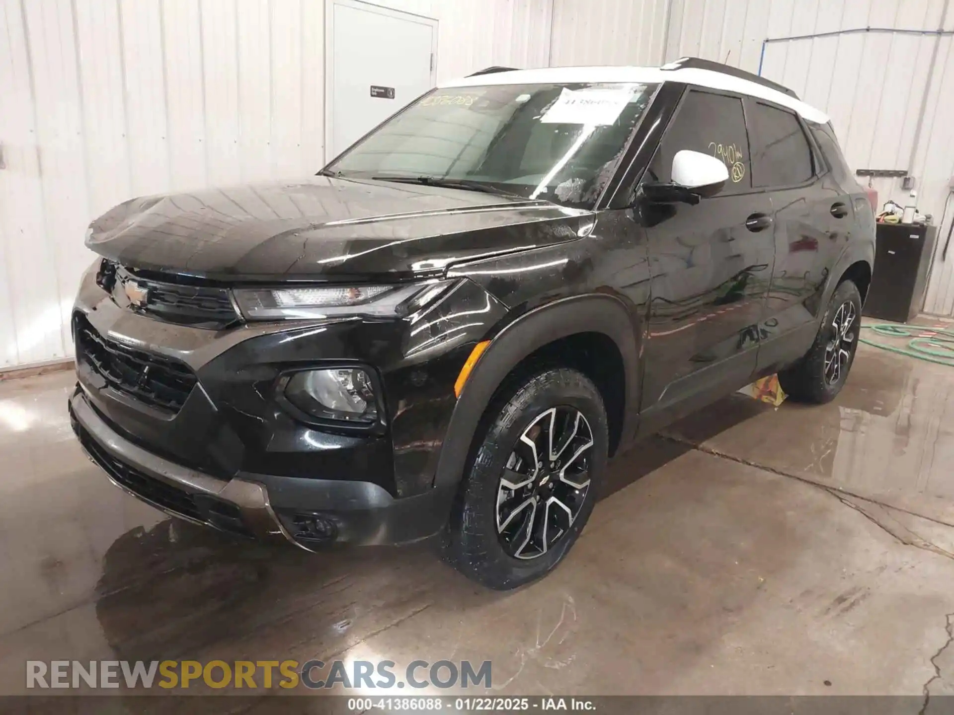 2 Photograph of a damaged car KL79MSSL1PB105561 CHEVROLET TRAILBLAZER 2023