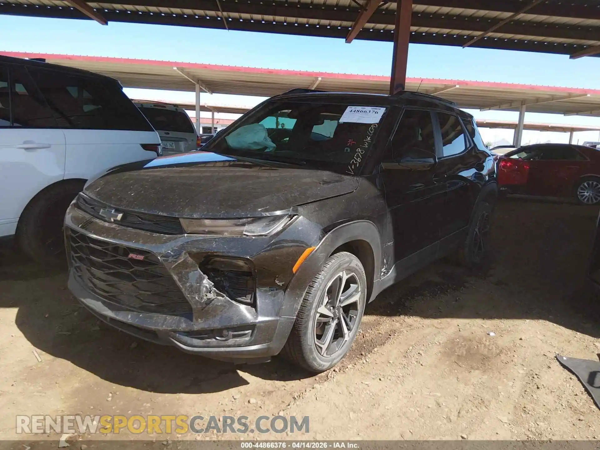 2 Фотография поврежденного автомобиля KL79MTSL0PB133678 CHEVROLET TRAILBLAZER 2023