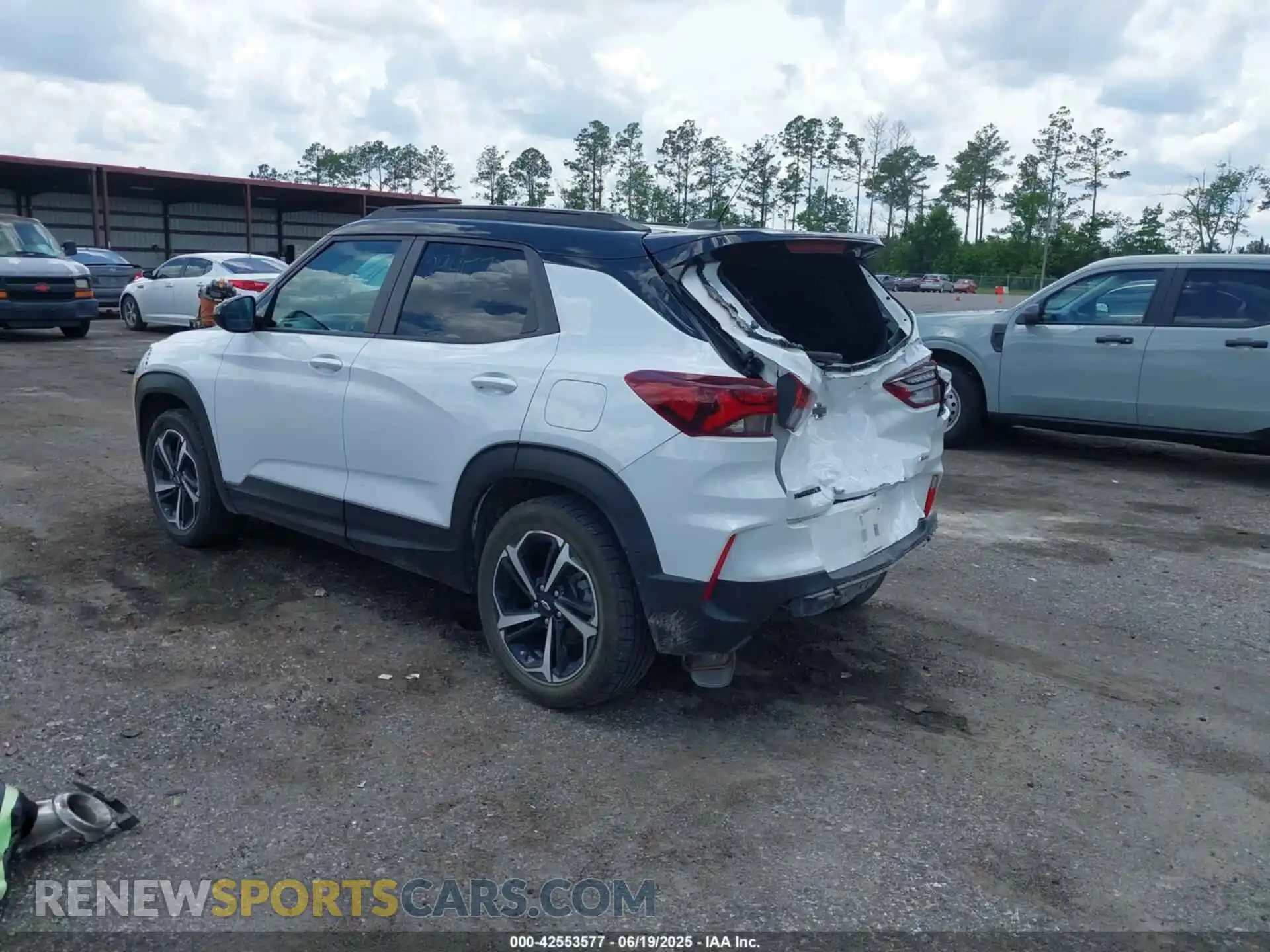 3 Photograph of a damaged car KL79MTSL4PB006769 CHEVROLET TRAILBLAZER 2023