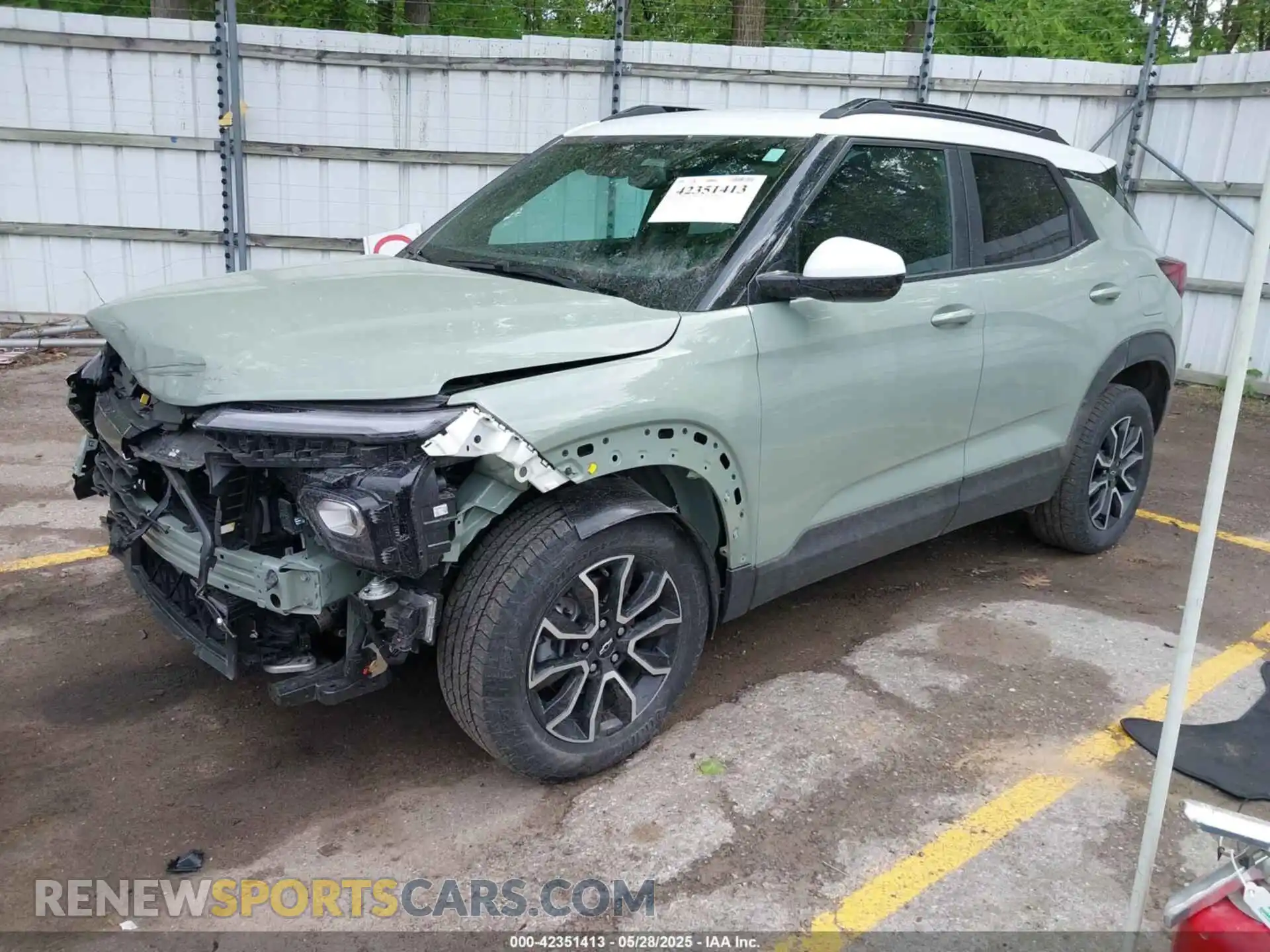 2 Фотография поврежденного автомобиля KL79MSSL2SB009334 CHEVROLET TRAILBLAZER 2025