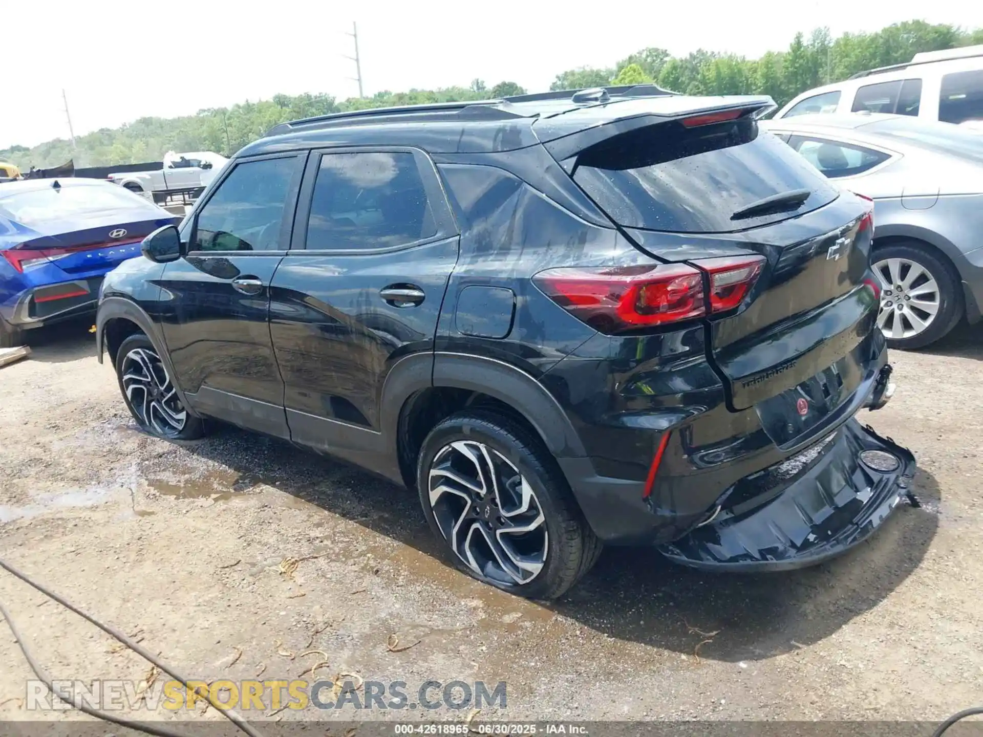 3 Photograph of a damaged car KL79MTSL2SB016113 CHEVROLET TRAILBLAZER 2025