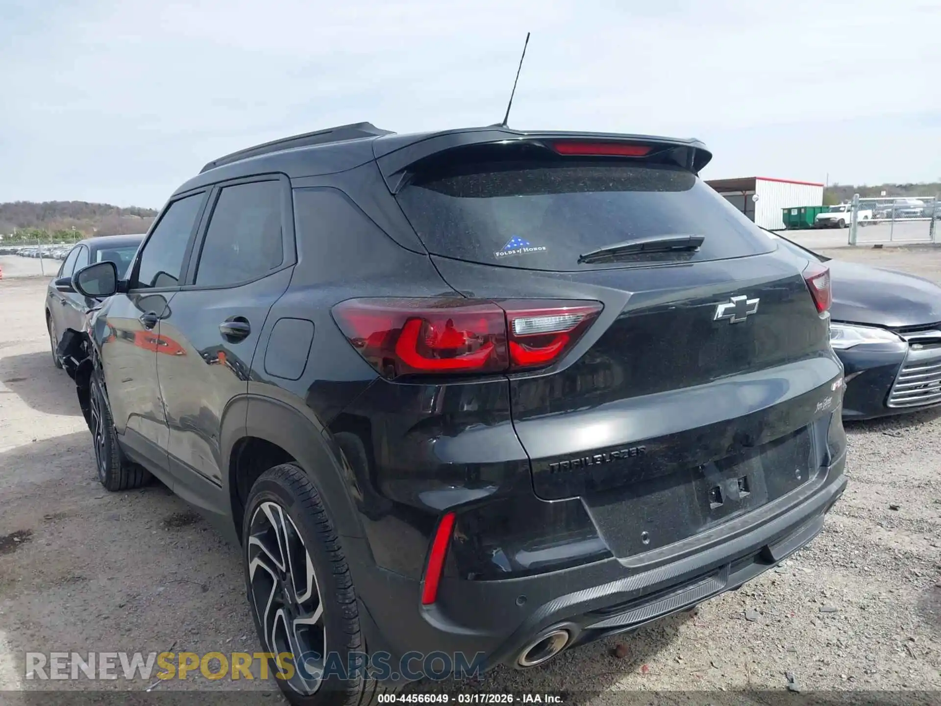 3 Фотография поврежденного автомобиля KL79MTSL6TB022403 CHEVROLET TRAILBLAZER 2026