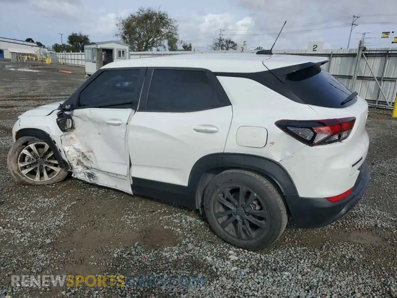 2 Photograph of a damaged car KL79MMS22MB058541 CHEVROLET TRAILBLZR 2021