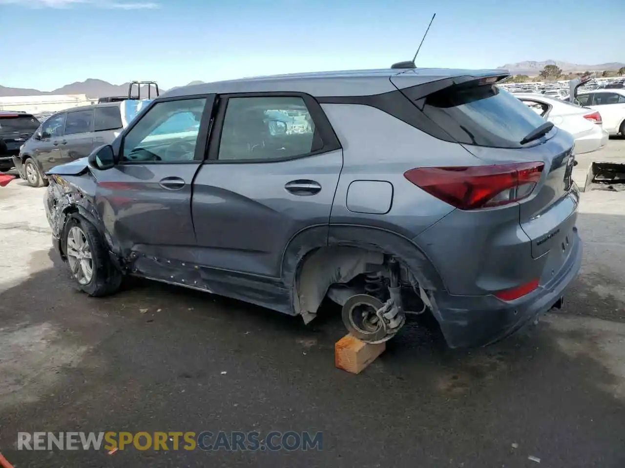 2 Photograph of a damaged car KL79MMS26MB108101 CHEVROLET TRAILBLZR 2021