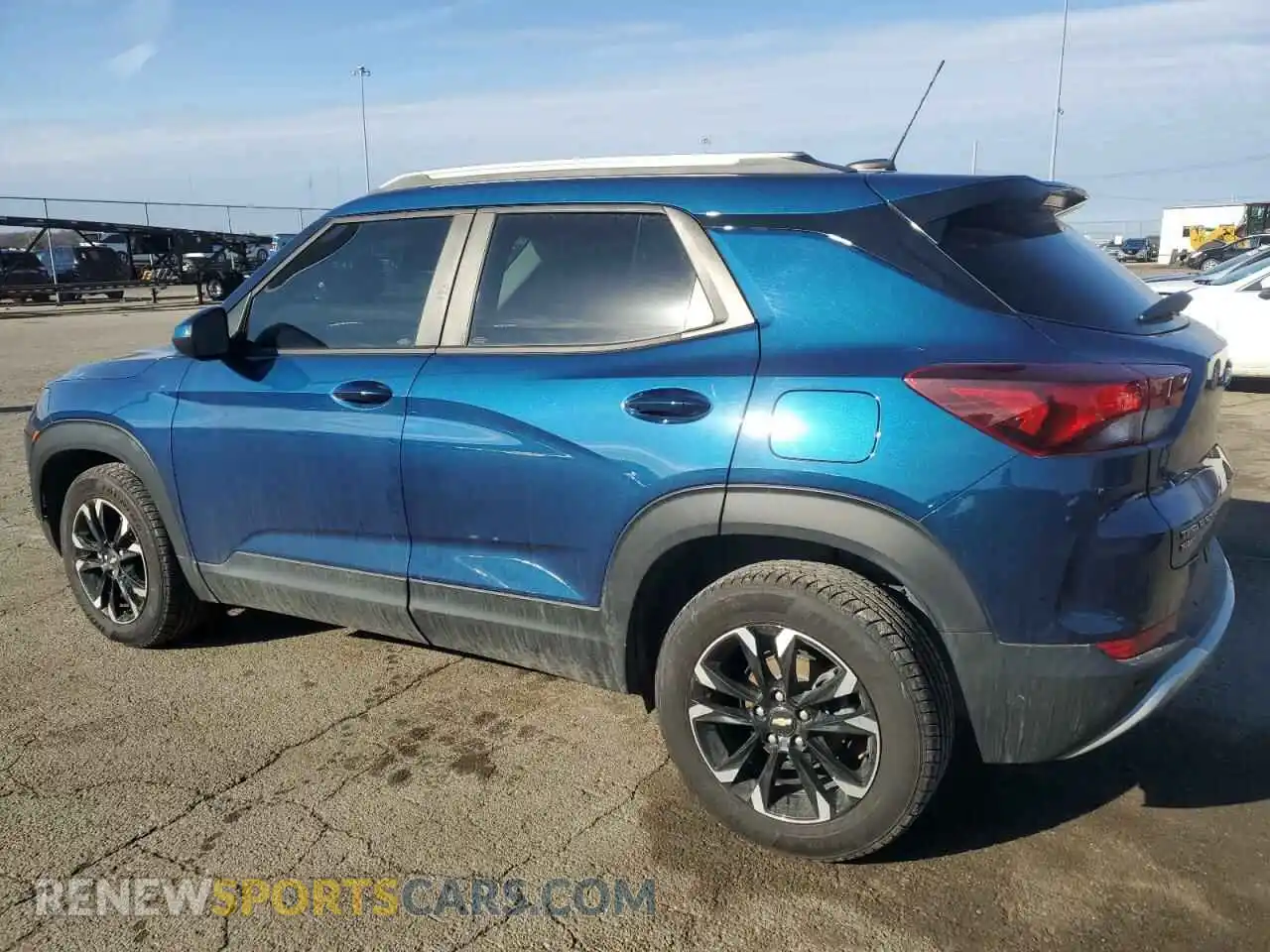 2 Photograph of a damaged car KL79MRSL1MB013113 CHEVROLET TRAILBLZR 2021