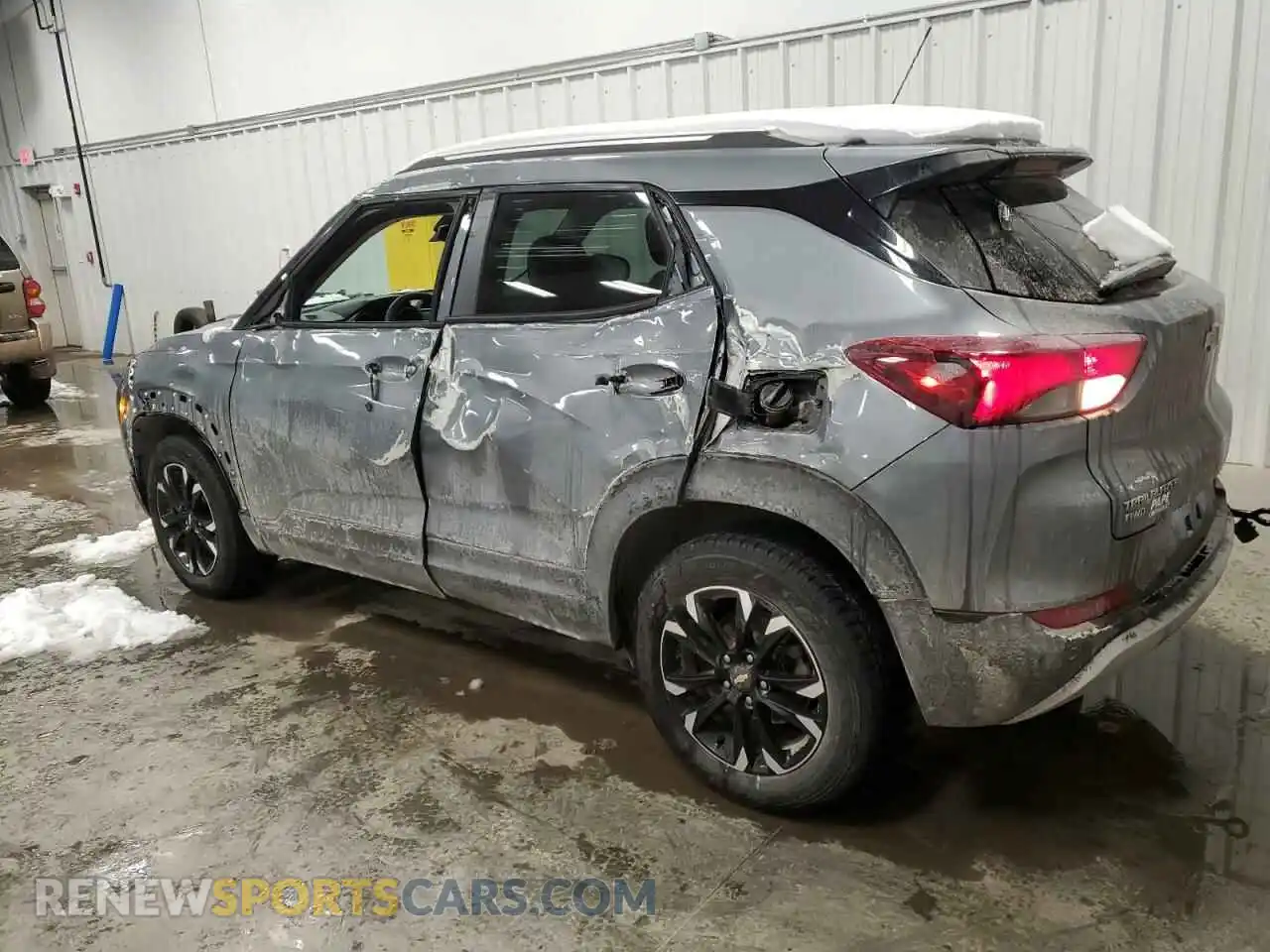 2 Photograph of a damaged car KL79MRSL3MB168908 CHEVROLET TRAILBLZR 2021