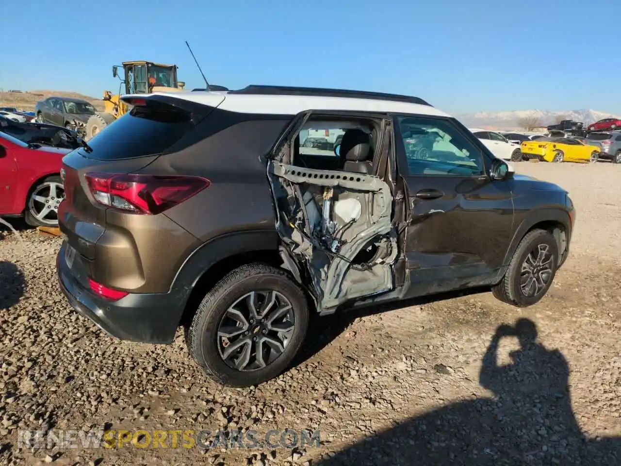 3 Photograph of a damaged car KL79MSSLXMB030421 CHEVROLET TRAILBLZR 2021