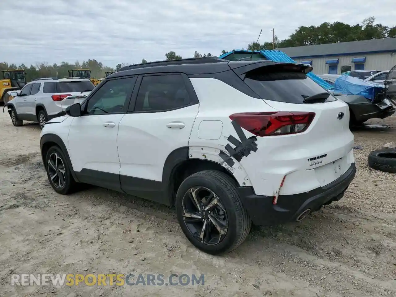 2 Photograph of a damaged car KL79MTSL1MB149853 CHEVROLET TRAILBLZR 2021