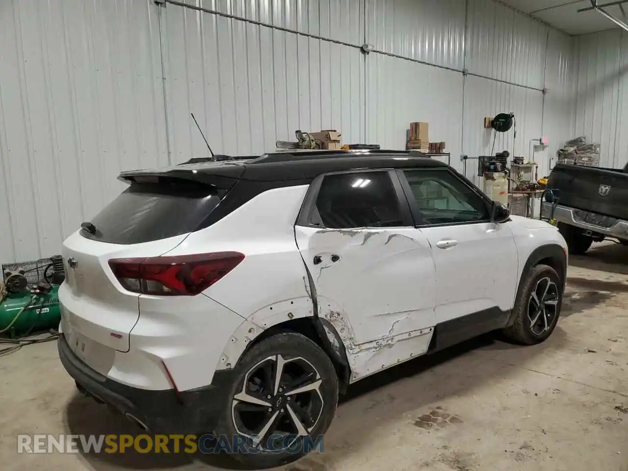 3 Photograph of a damaged car KL79MTSL4MB135672 CHEVROLET TRAILBLZR 2021