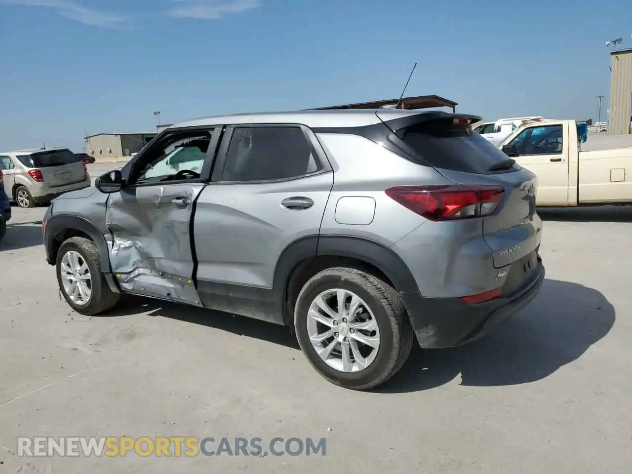 2 Photograph of a damaged car KL79MMS20PB205492 CHEVROLET TRAILBLZR 2023