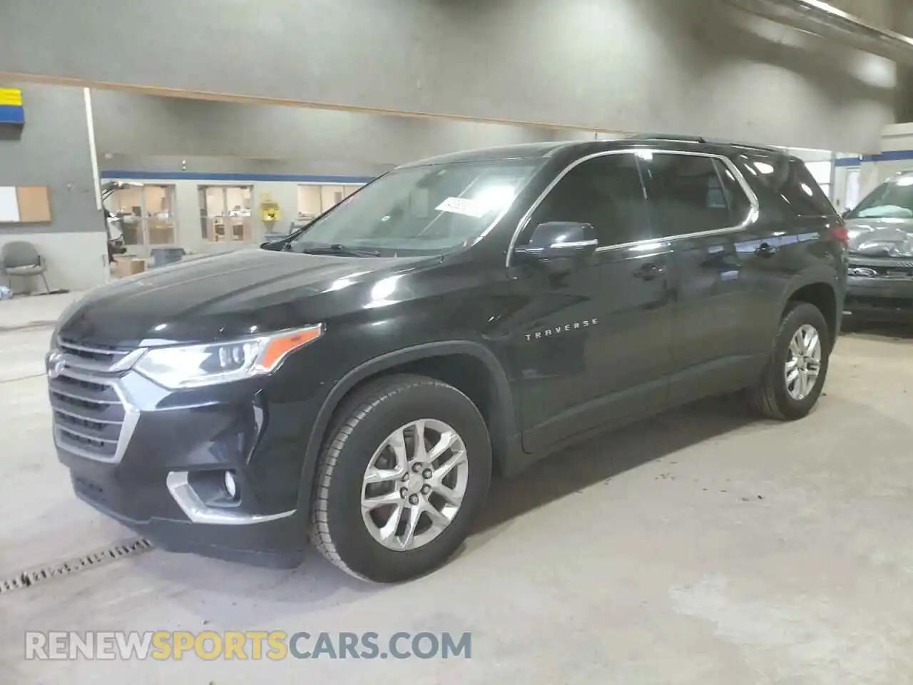 1 Фотография поврежденного автомобиля 1GNERGKW0KJ207112 CHEVROLET TRAVERSE 2019