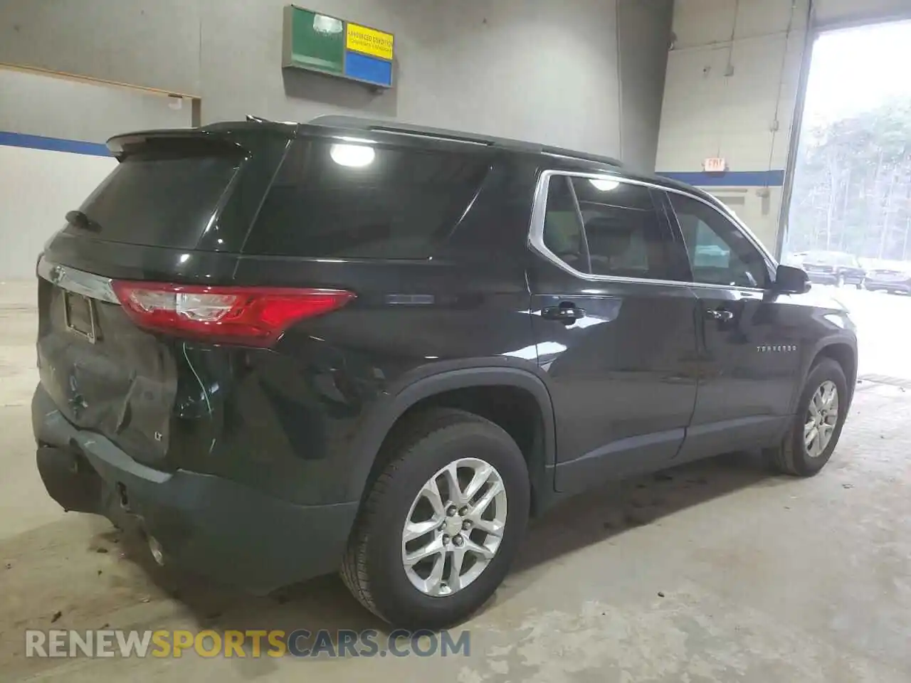 3 Фотография поврежденного автомобиля 1GNERGKW0KJ207112 CHEVROLET TRAVERSE 2019