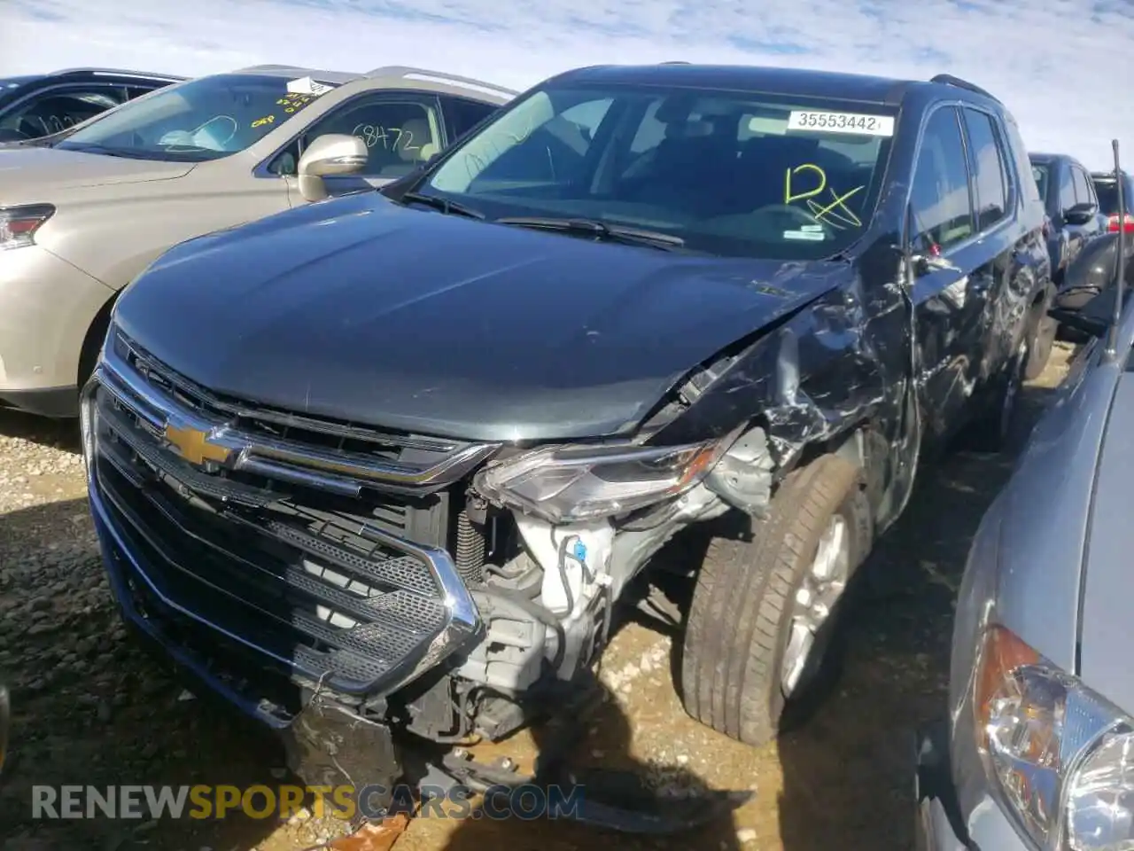 2 Фотография поврежденного автомобиля 1GNERGKW0KJ290704 CHEVROLET TRAVERSE 2019