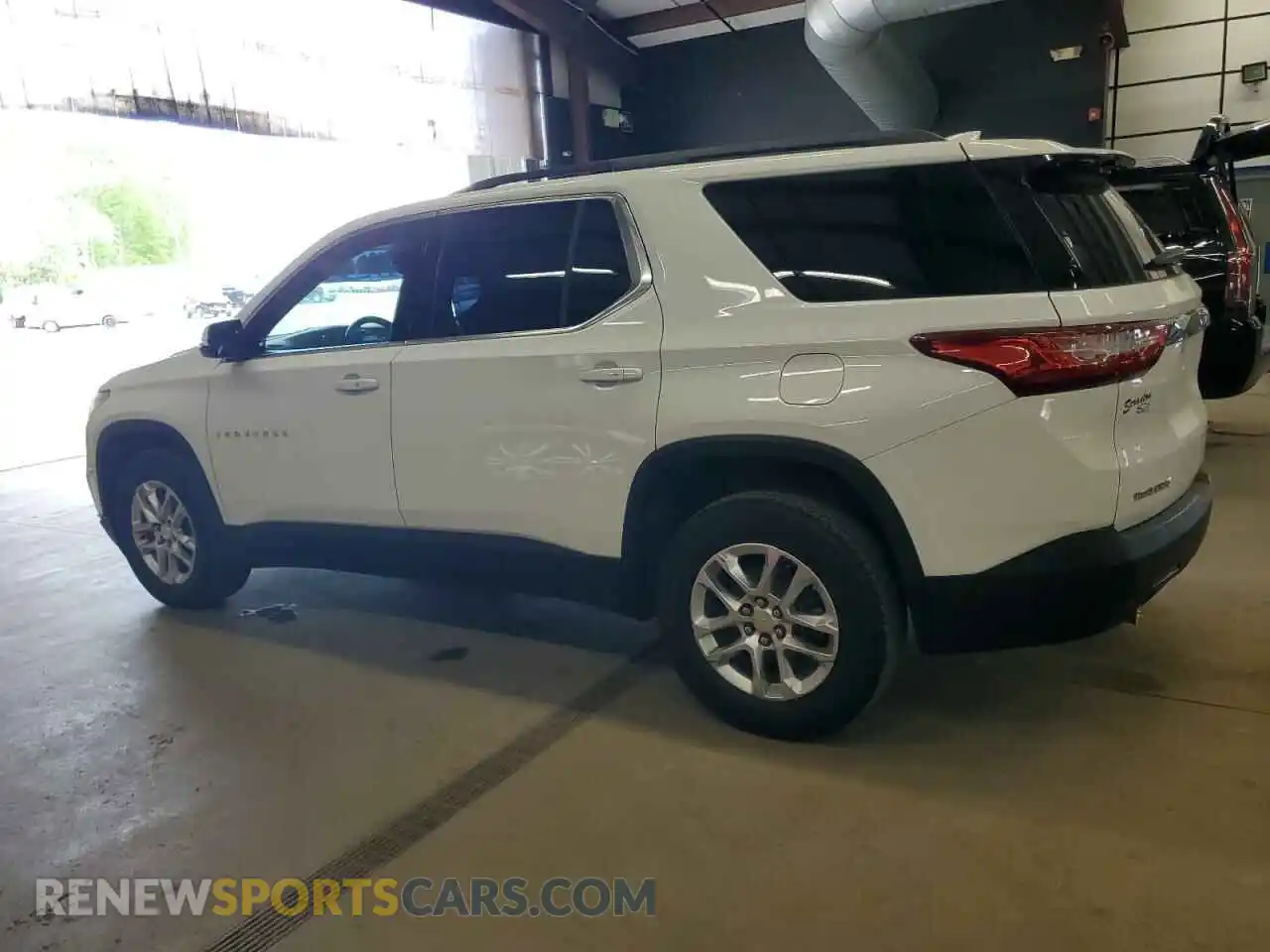 2 Photograph of a damaged car 1GNERGKW2KJ101101 CHEVROLET TRAVERSE 2019