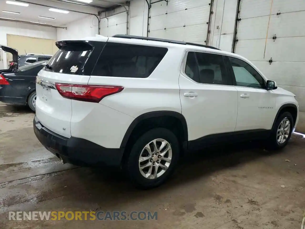 3 Photograph of a damaged car 1GNERGKW4KJ274439 CHEVROLET TRAVERSE 2019