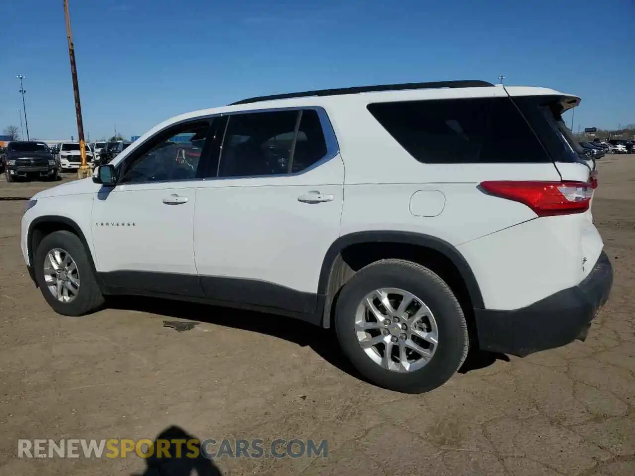 2 Photograph of a damaged car 1GNERGKW4KJ276935 CHEVROLET TRAVERSE 2019