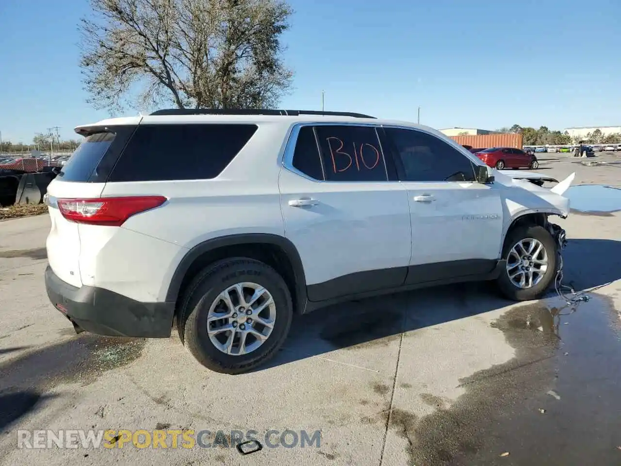 3 Photograph of a damaged car 1GNERGKW7KJ255576 CHEVROLET TRAVERSE 2019