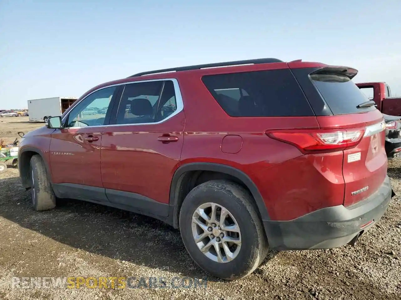 2 Photograph of a damaged car 1GNERGKW9KJ263906 CHEVROLET TRAVERSE 2019