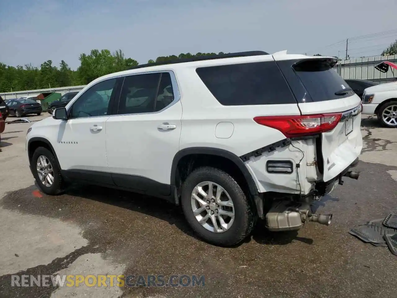 2 Photograph of a damaged car 1GNERGKWXKJ244331 CHEVROLET TRAVERSE 2019