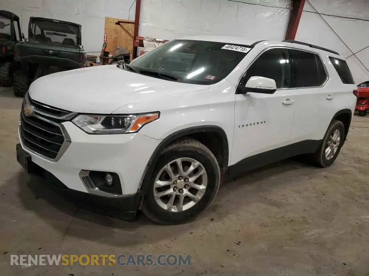 1 Photograph of a damaged car 1GNEVGKW4KJ192741 CHEVROLET TRAVERSE 2019