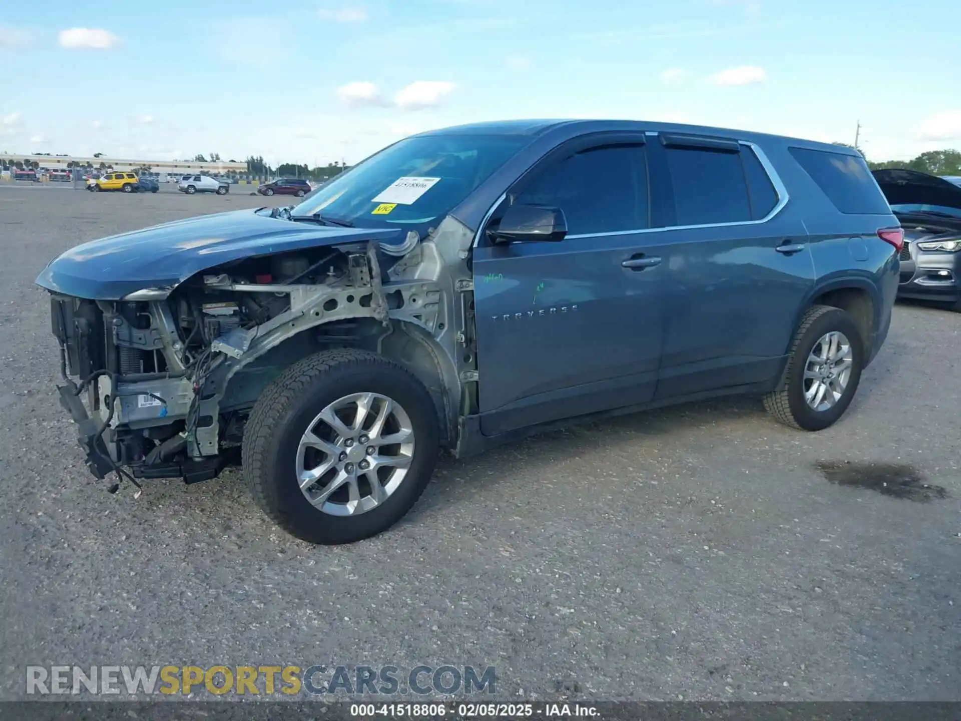 2 Photograph of a damaged car 1GNERFKW1LJ162600 CHEVROLET TRAVERSE 2020